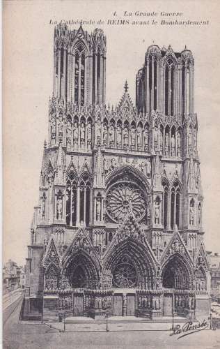 CPA - REIMS - La Cathédrale Avant le Bombardement.