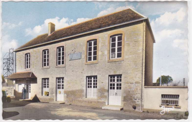 CPSM - BERNAY EN CHAMPAGNE - La Mairie.