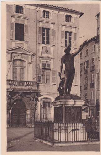 CPA - TOULON - l'Hôtel de Ville.