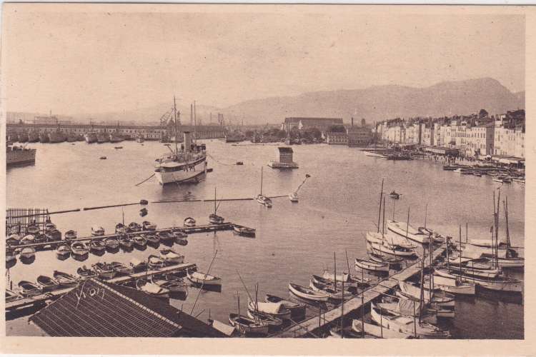 CPA - TOULON - Vue Générale du Port.