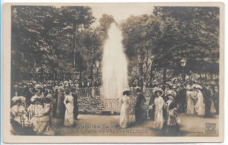 CPA - VALS LES BAINS - Le Geyser Parc.