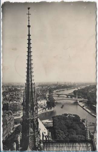 CPA - PARIS - Perspective sur la Seine Prise de Notre-Dame.