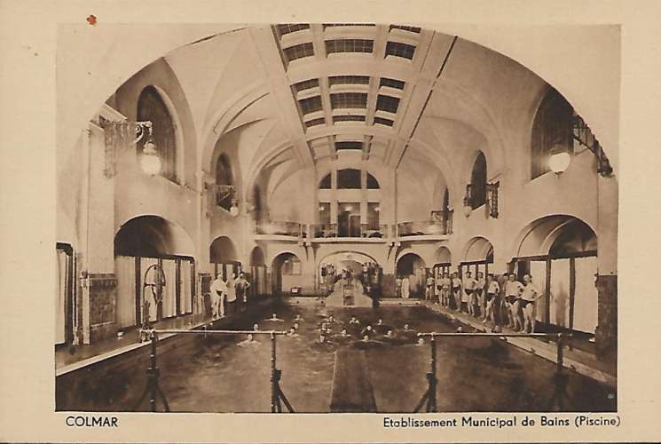 CPA - COLMAR - Établissement Municipal de Bains (Piscine).