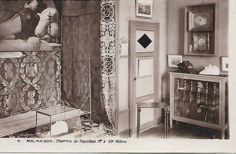 CPA - MALMAISON - La Chambre de Napoléon 1er à Ste Hélène.