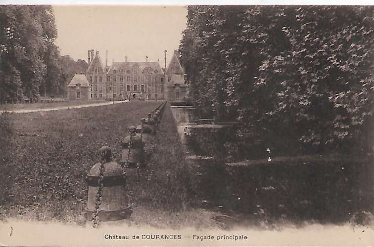 CPA - COURANCES - Le Château, Façade Principale.