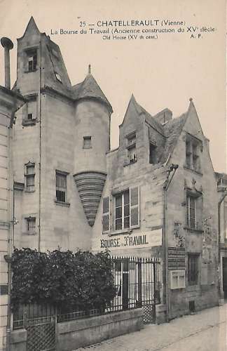 CPA - CHATELERAULT - La Bourse du Travail.