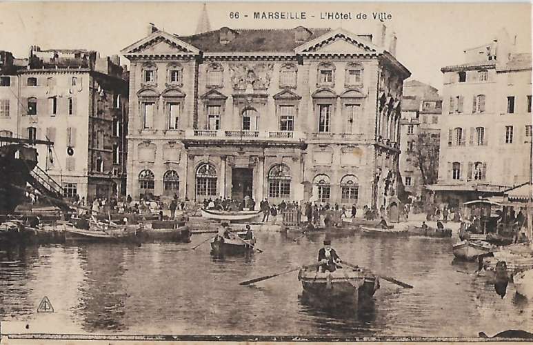 CPA - MARSEILLE - l'Hotêl de Ville.