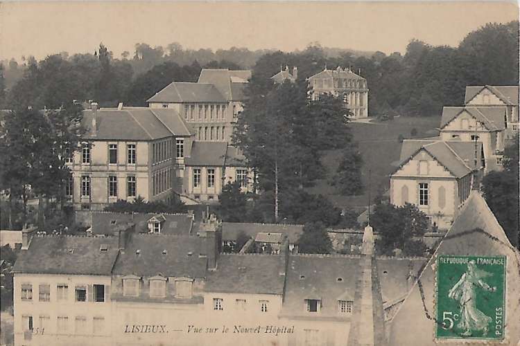 CPA - LISIEUX - Vue sur le Nouvel Hôpital.