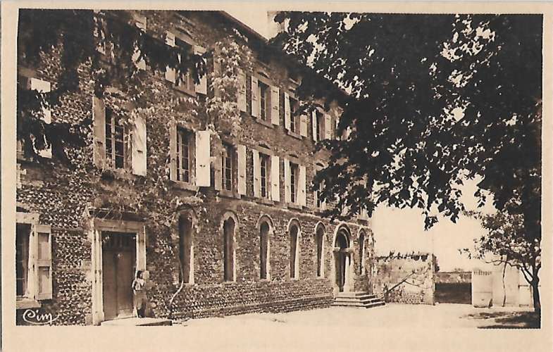 CPA - VIRIVILLE - Le Bocage, Ancien Couvent des Ursulines.