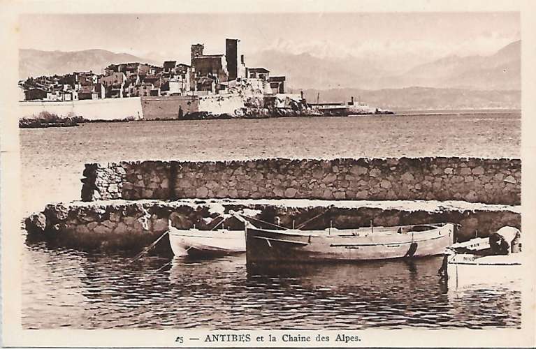 CPA - ANTIBES - La Chaîne des Alpes.