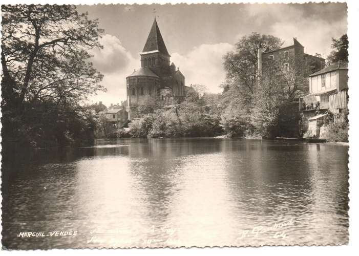 cpsm  85  Mareuil  ( sur Lay ) photo Gaubard 