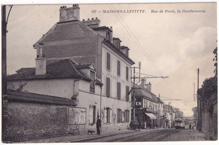 CPA 78 Maisons Laffitte - Rue de Paris, la Gendarmerie - écrite