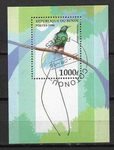 BENIN 1996  ANIMAUX LES OISEAUX LE PARADISIER BLEU BLOC OBLITERE