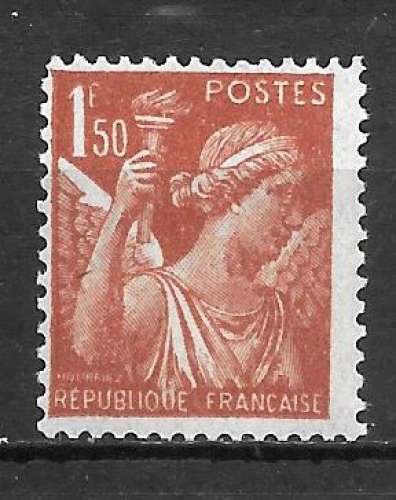 Année 1944 : Y. & T. N° 652 * avec trace de charnière