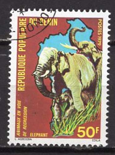  BENIN 1979 ANIMAUX LES ELEPHANTS   OBLITERE