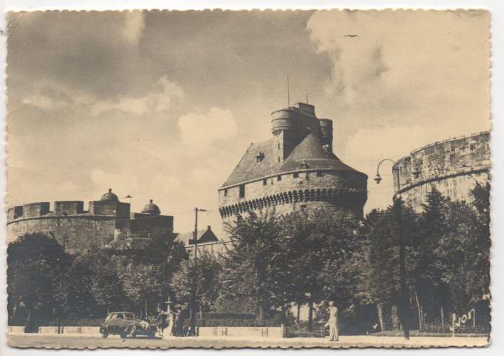 cpsm 35 Saint-Malo Le Donjon du Château