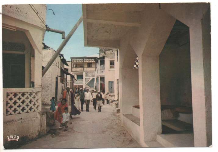 cpm Archipel des Comores Vieille rue de Moroni