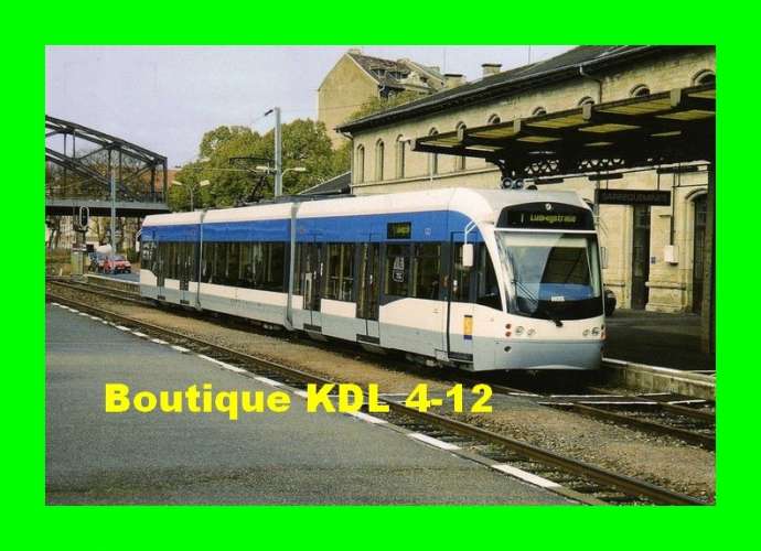 ART 040 - Train-tram en gare - SARREGUEMINES - Moselle - SNCF