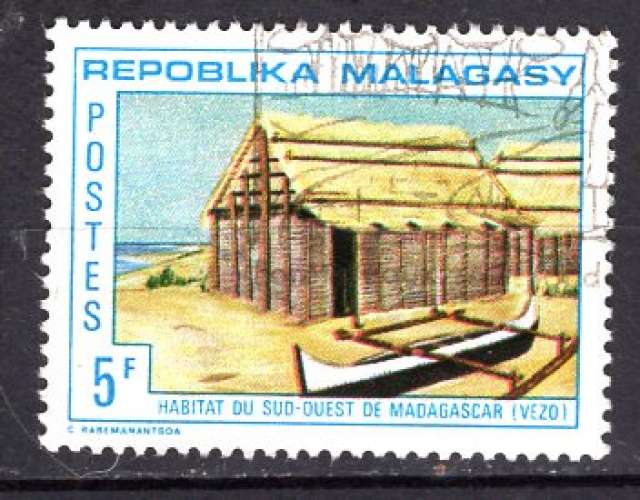 MADAGASCAR 1971 HABITAT MALGACHE OBLITERE