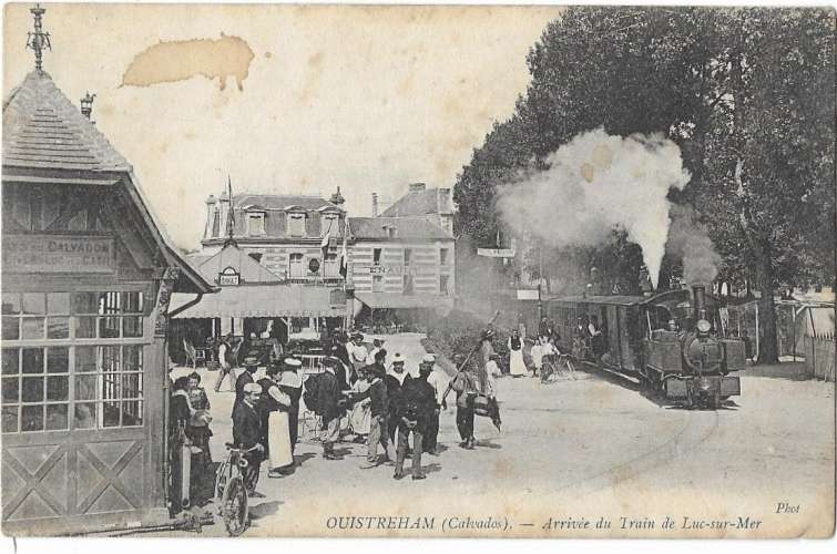 OUISTREHAM: Arrivée du train de Luc sur Mer 