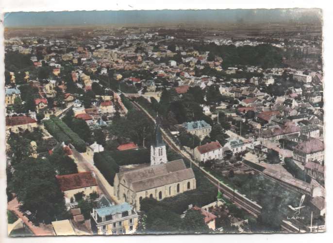 cpsm 91 Palaiseau Vue générale et l'eglise