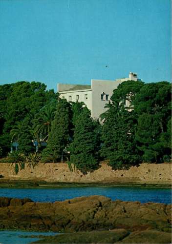 N°470 Z -cpsm Saint Raphael -centre de thalassothérapie-