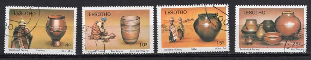 LESOTHO 1980 POTERIES TRADITIONNELLES SERIE COMPLETE OBLITEREE