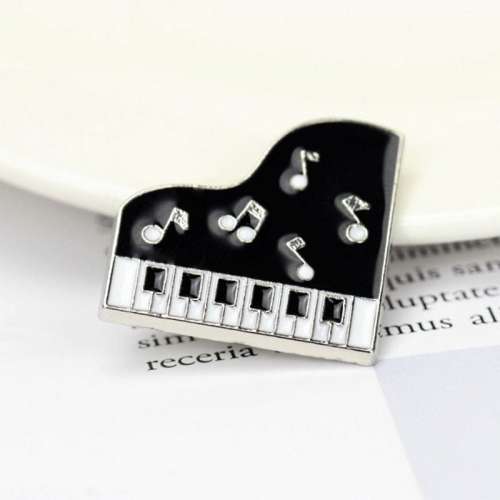 Pin's Neuf Pins - Piano Musique