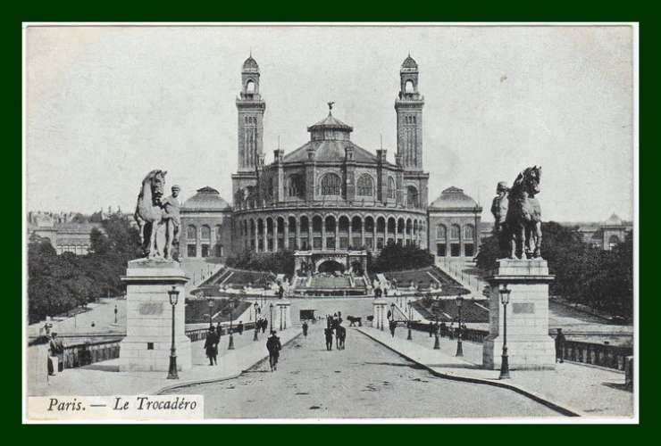 CPA PARIS (75) Le Trocadéro, non écrite