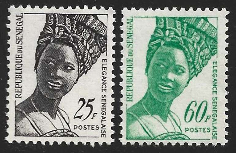 Sénégal N° 373 et 423 ** Elégance sénégalaise 1972 et 1976