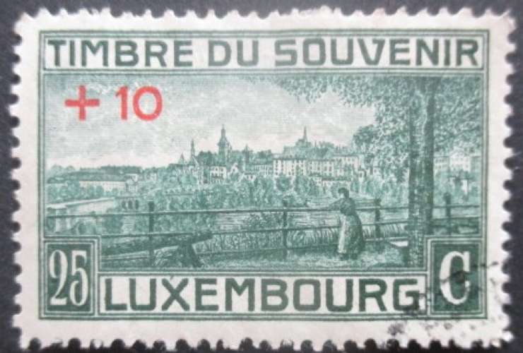 LUXEMBOURG N°139 oblitéré cote 2,50€