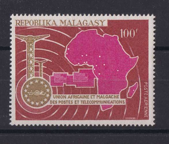 MADAGASCAR  YT  PA n° 101   neuf **   1967