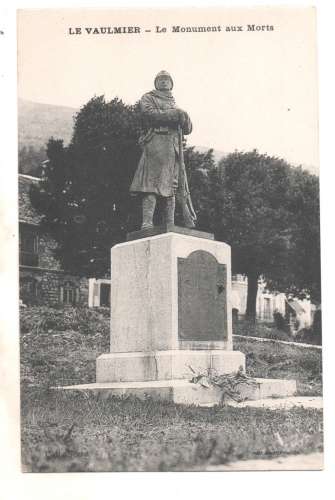 cpa 15 Le Vaulmier  le Monument aux Morts