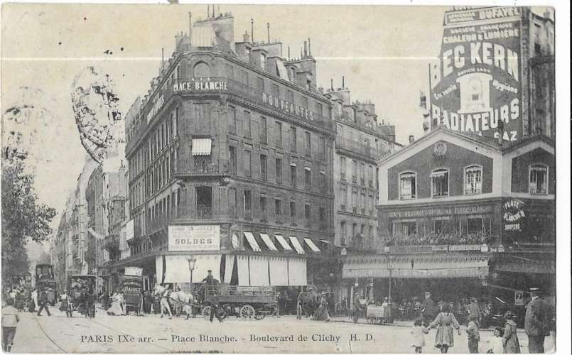 PARIS: Place Blanche - Boulevard de Clichy - HD