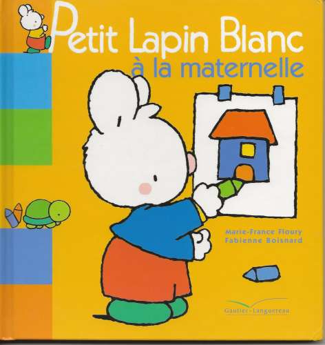 PETIT LAPIN BLANC A LA MATERNELLE