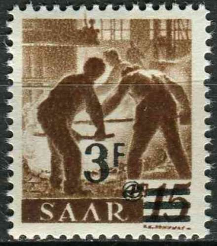 SARRE 1947 NEUF* charnière N° 220