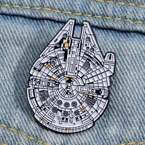 Pin's Neuf Pins - Star Wars Faucon Millenium (Réf 2)