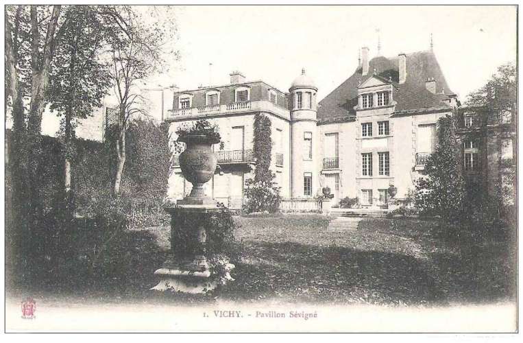 03 - VICHY - LE PAVILLON DE SEVIGNE