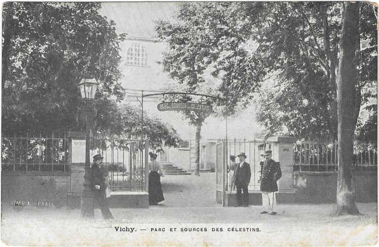 CPA - ALLIER - VICHY, Parc et Sources des Célestins