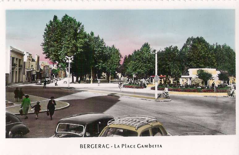 24 - BERGERAC - PLACE GAMBETTEA