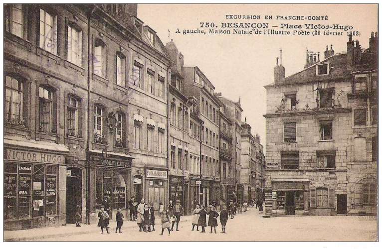 25 - Besançon - Place Victor Hugo