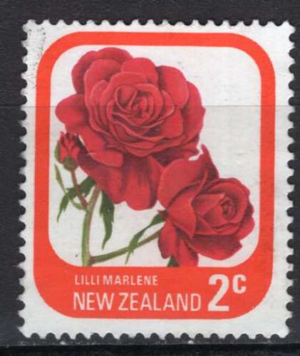 NOUVELLE ZELANDE 1975 FLEURS LES ROSES ROUGES OBLITERE 