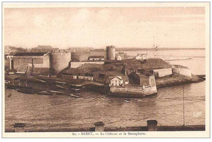 29 - Brest - le château et le sémaphore