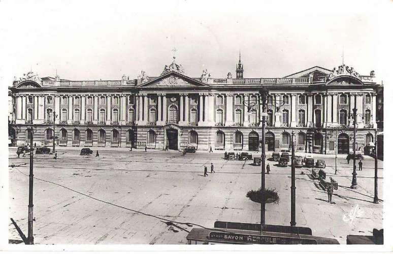 31 - TOULOUSE - Façade du Capitole