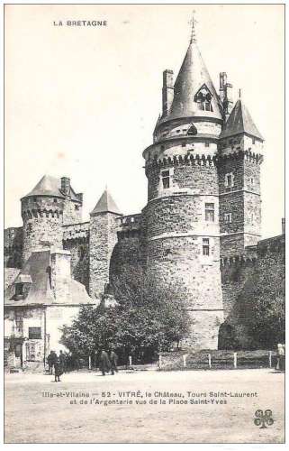 35 - Vitré - Le Château  - TOURS SAINT LAURENT