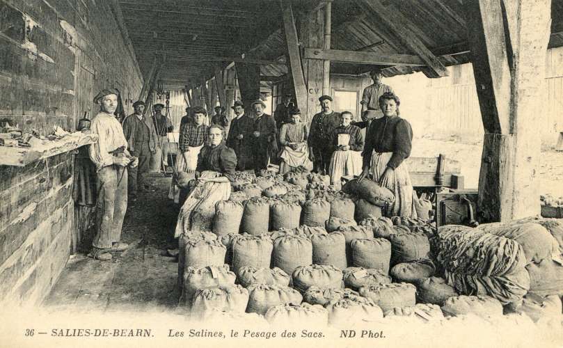 les Salines , le Pesage des sacs