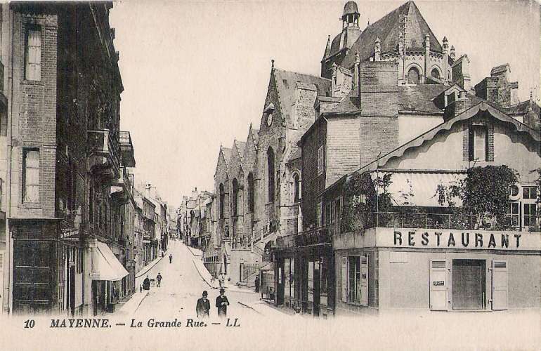 53 - Mayenne - La grande rue