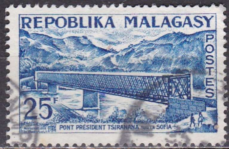 MADAGASCAR N° 361 de 1962 oblitéré 