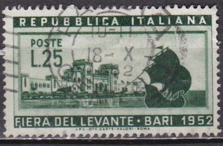 ITALIE N° 633 de 1952 oblitéré  