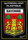 miniature  France 64 Bayonne - Blason adhésif sur carte postale neuve